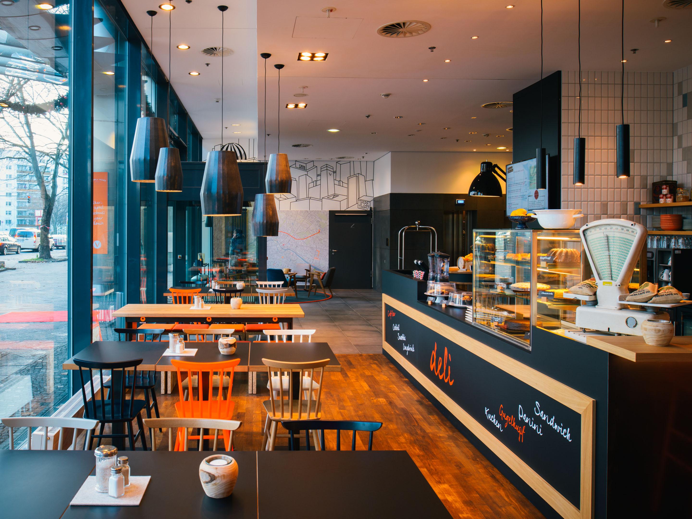 Vienna House Easy By Wyndham Berlin Prenzlauer Berg Hotel Bagian luar foto