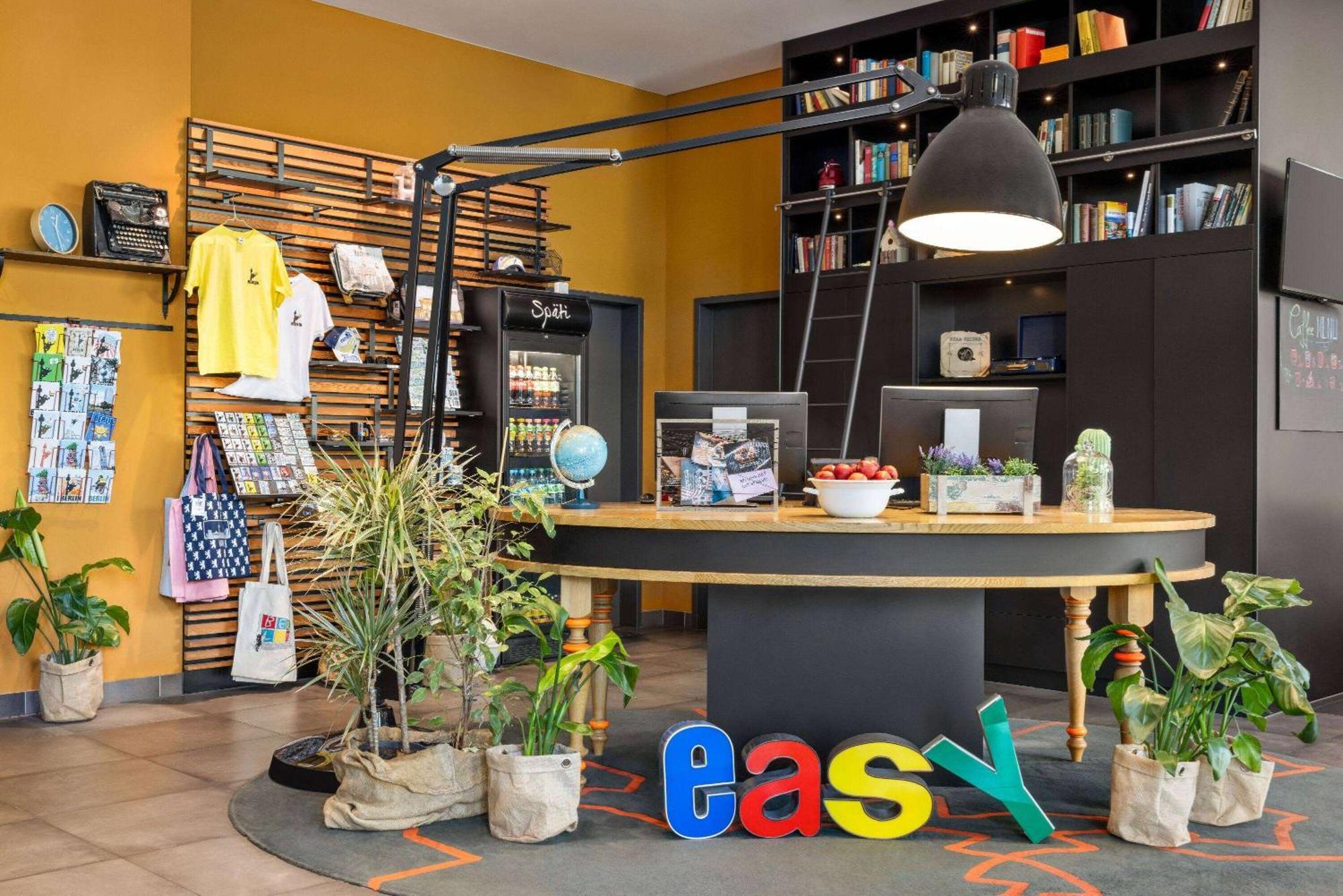 Vienna House Easy By Wyndham Berlin Prenzlauer Berg Hotel Bagian luar foto