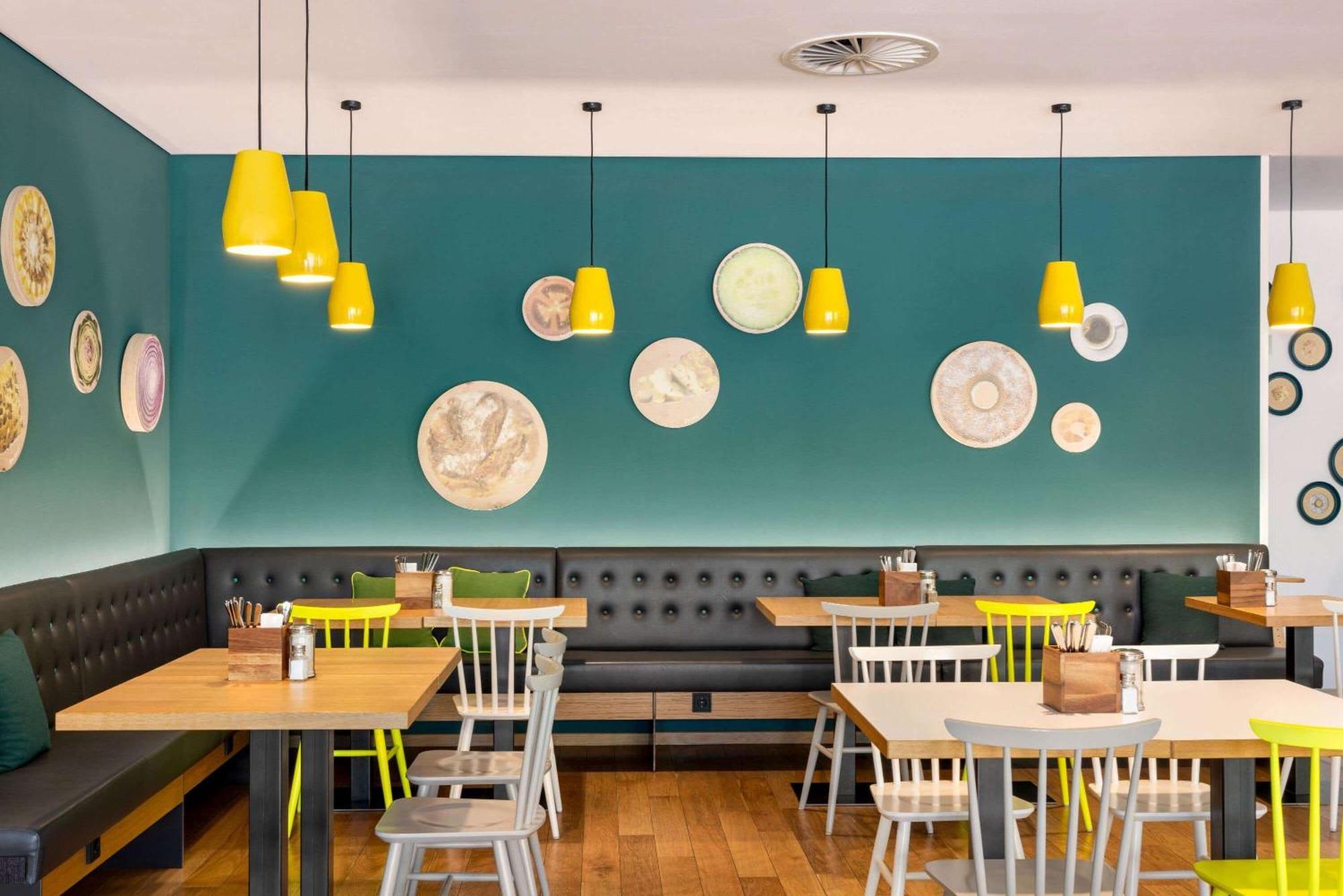 Vienna House Easy By Wyndham Berlin Prenzlauer Berg Hotel Bagian luar foto